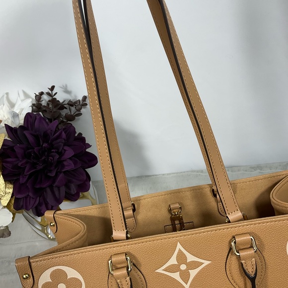 Sold Louis Vuitton OntheGo Mm Biicolor Arizona Beige - Picture 16 of 16